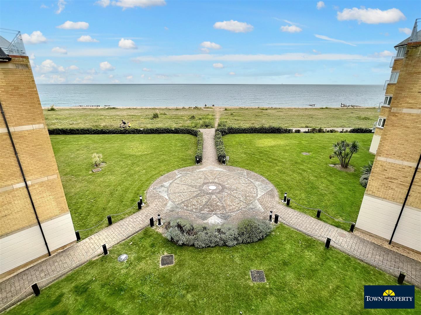 Property Details for San Diego Way Eastbourne BN23 5BG Town Property